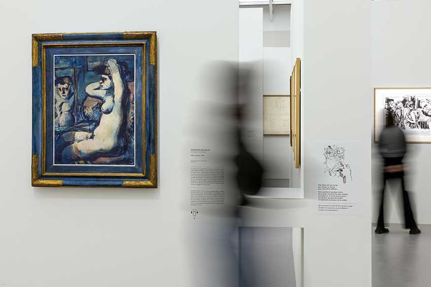 Vue de l'exposition « Dessins sans limite » au Grand Palais à Paris, avec le Centre Pompidou. Photo : © Centre Pompidou / Pierre Malherbet