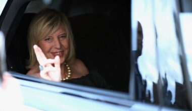 Chantal Ladesou touchée par le manque de soutien de son père, "Il disait que je finirai sous les ponts"