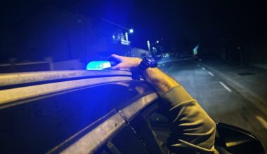 ils tentent d’échapper à la police et perdent le contrôle de leurs voitures