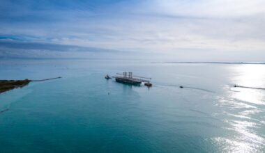 Nantes : le convoi du pont Anne de Bretagne rebrousse chemin pour se mettre à l’abri
