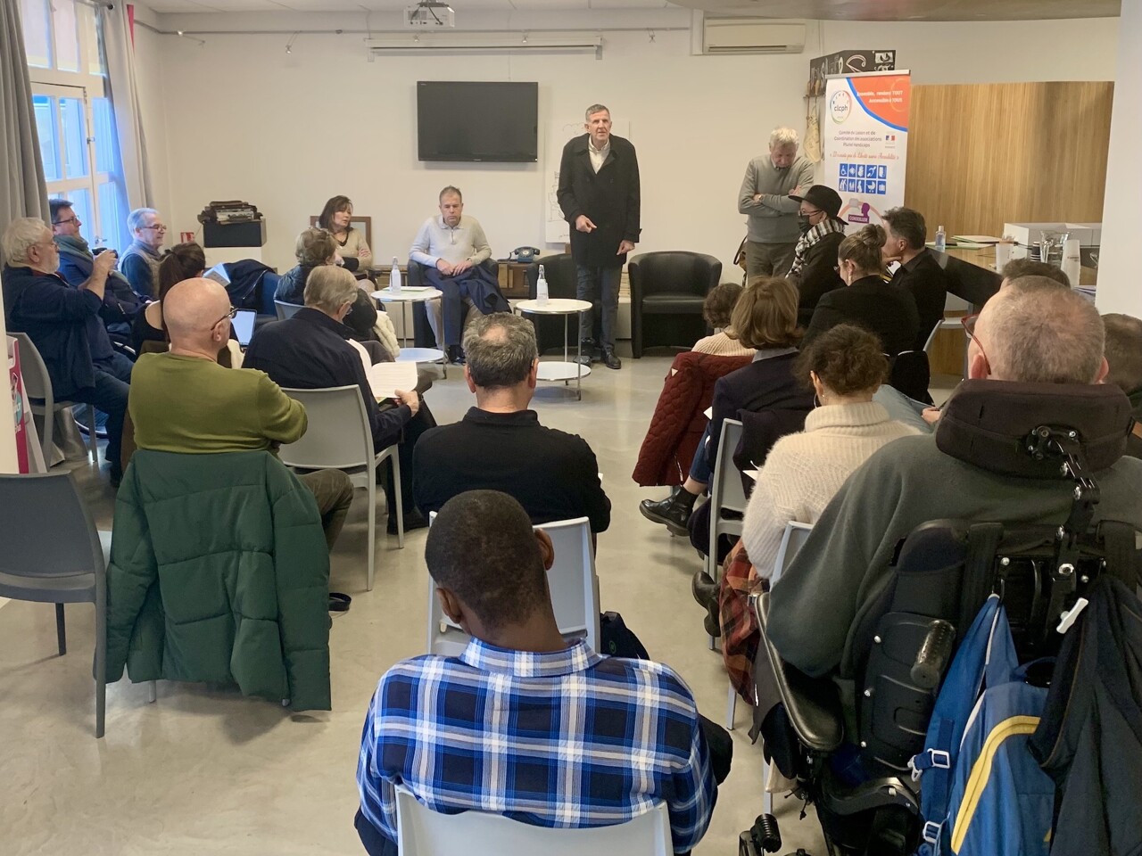 les candidats appelés à ne pas être aveugles aux handicaps et à l'accessibilité