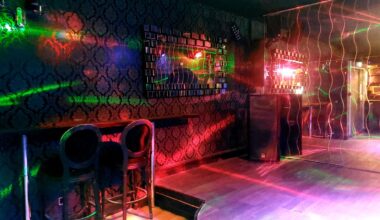 le Club 80, ancien club de strip-tease devenu discothèque, ferme subitement