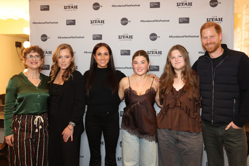Harry et Meghan retrouvent Amy Redford et l'équipe de leur film Cookie Queens d'Alysa Nahmias, au Sundance Film Festival, le 24 janvier 2026.