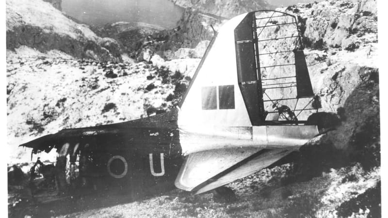 Le 15 janvier 1946, un Douglas C-47 Skytrain de la Royal Air Force s’écrase dans les Calanques.