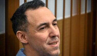 Retour en France du chercheur français Vinatier échangé contre un basketteur russe - 08/01/2026 à 23:43