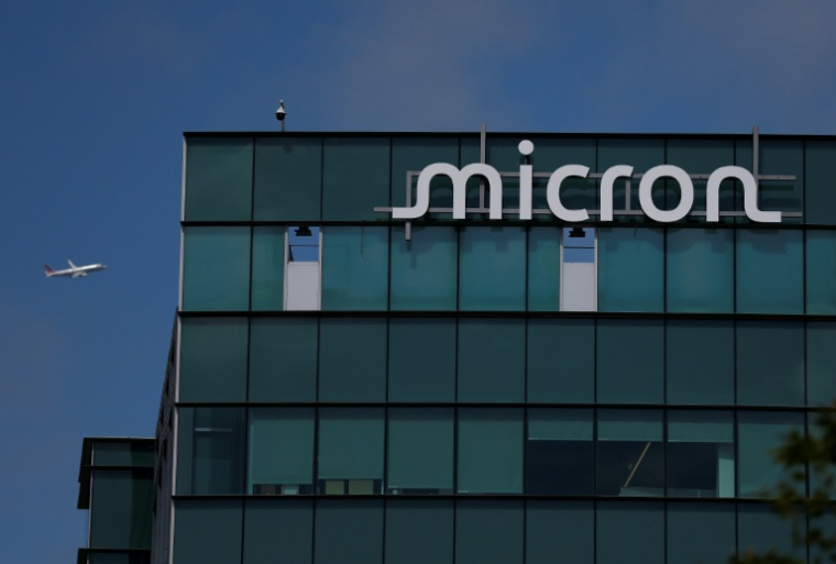 Le développement à marche forcée de l'intelligence artificielle (IA) a créé une pénurie de puces de mémoire, un secteur dominé par les Sud-Coréens Samsung et SK Hynix, ainsi que l'Américain Micron ( GETTY IMAGES NORTH AMERICA / JUSTIN SULLIVAN )