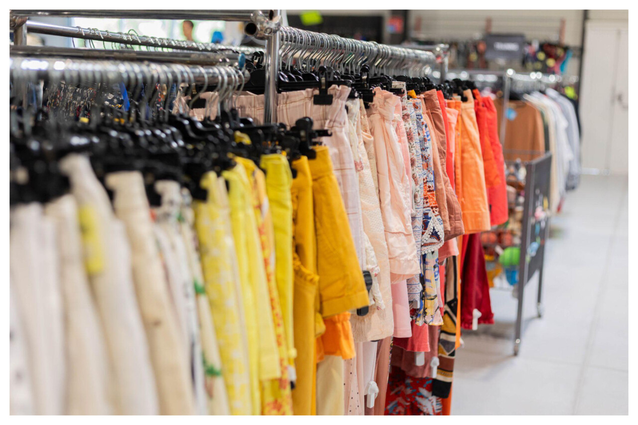 Lille. Cette enseigne de seconde main débarque avec des tonnes de vêtements à tout petits prix