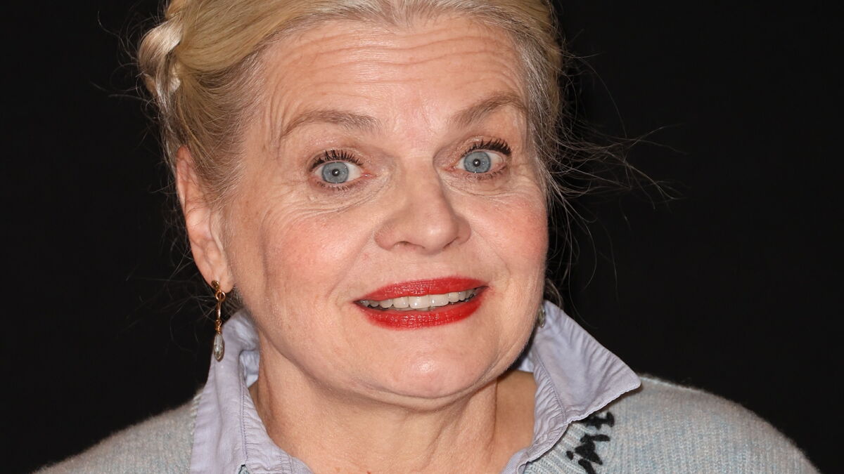 "Dans mon souvenir, d'un coup ça fait boum" : Isabelle Nanty se confie pour la première fois sur l'accident qui a failli lui coûter la vie