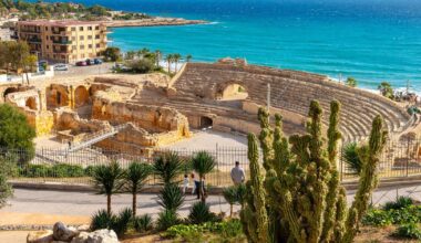 l’Espagne bat un nouveau record et talonne la France, avec 97 millions de visiteurs étrangers