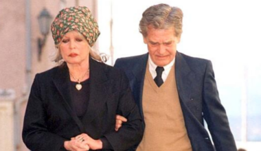 Mort de Brigitte Bardot : “avant la fermeture du cercueil…”, les mots déchirants de son mari Bernard d’Ormale