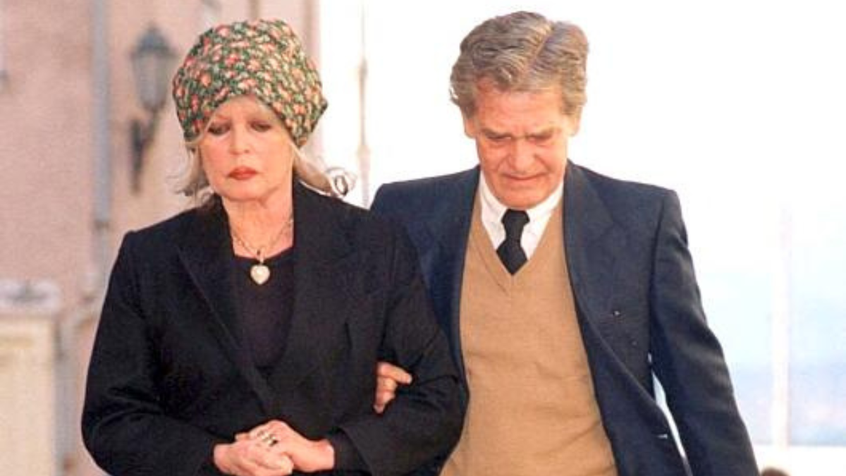 Mort de Brigitte Bardot : “avant la fermeture du cercueil…”, les mots déchirants de son mari Bernard d’Ormale