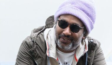 “Avant qu’il…”, Jean-Jacques Goldman fustige le rappeur à cause de Bernard Tapie