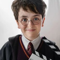 Dominic McLaughlin, le nouveau Harry Potter dans la série en cours de tournage.
