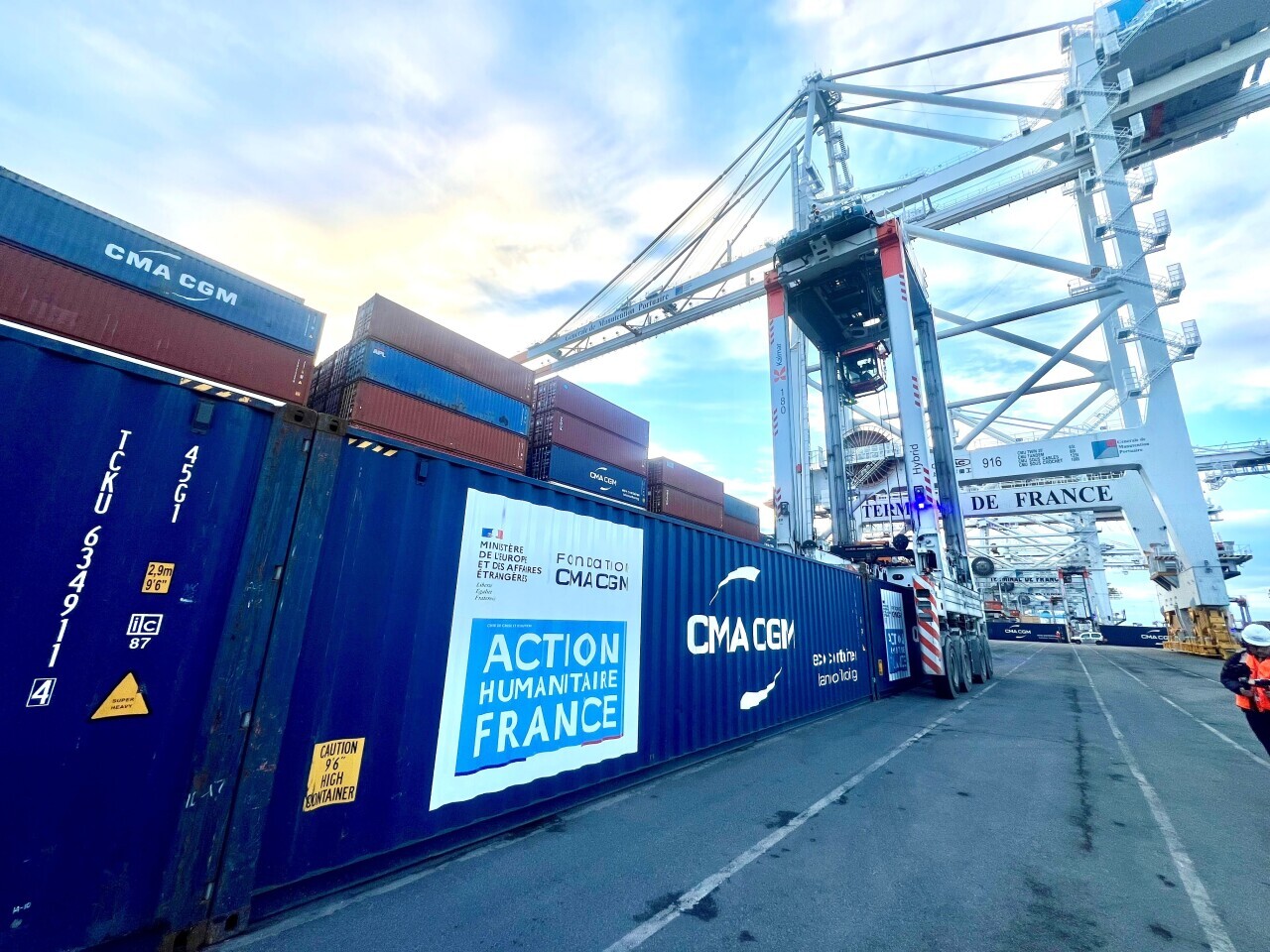 À Malaunay, Nutriset a envoyé 383 tonnes de compléments alimentaires à Gaza