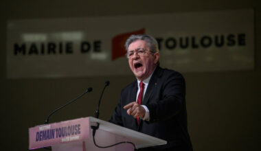 Municipales 2026 : LFI doit incarner "la nouvelle France, celle du grand remplacement", clame Jean-Luc Mélenchon - 23/01/2026 à 09:31