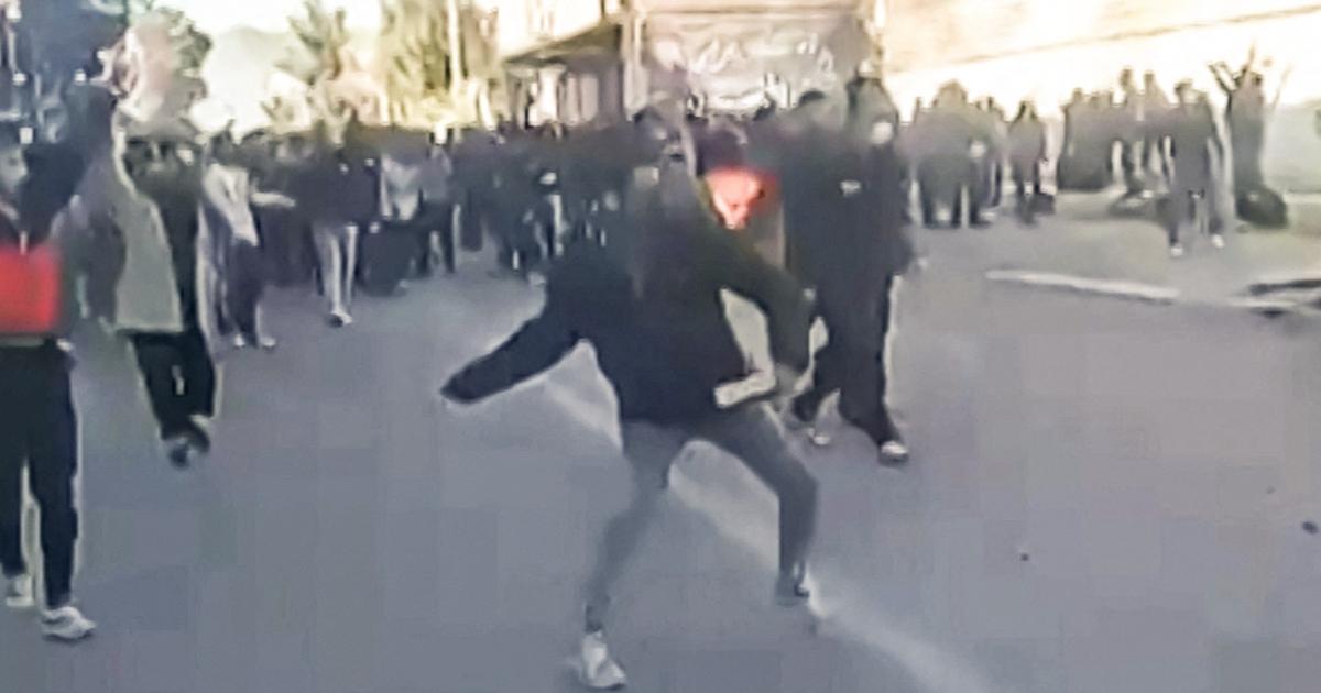 en Iran, la vague de manifestations se répand et prend une tournure politique