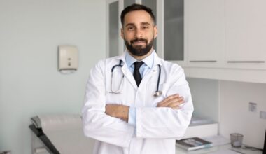 "Je suis médecin et j'ai un message urgent pour les plus de 60 ans"