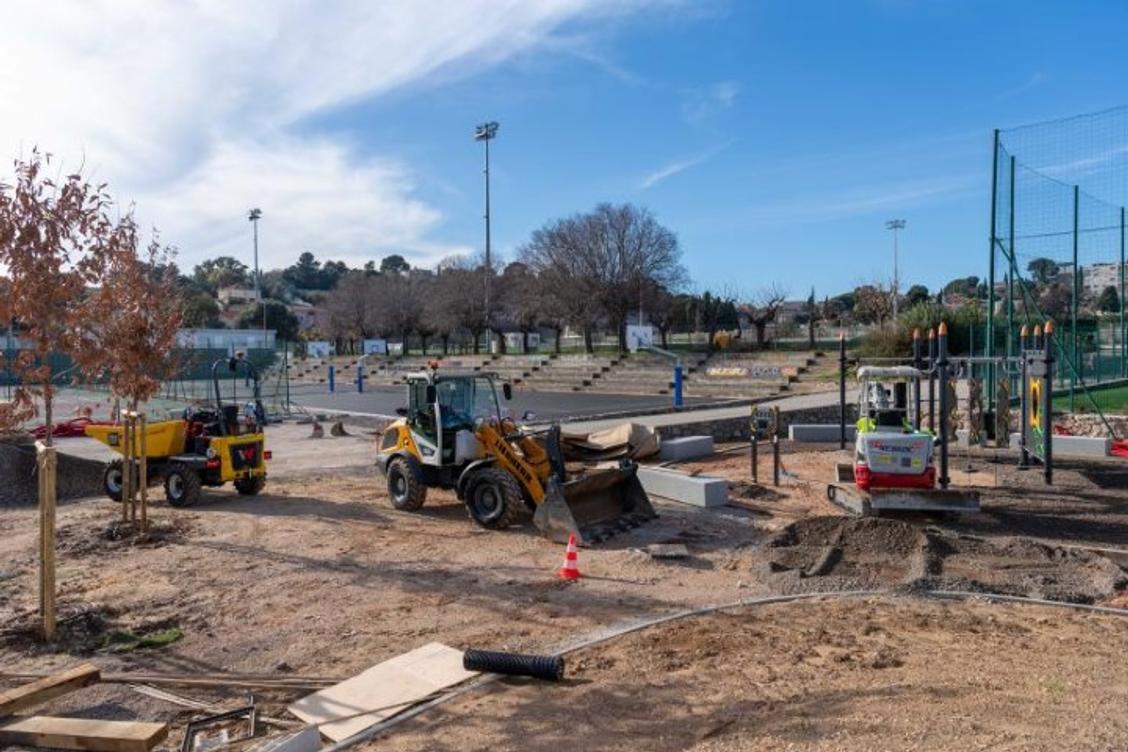 après de vifs débats, le conseil municipal de La Seyne vote 3 millions d’euros d’investissements pour la ville