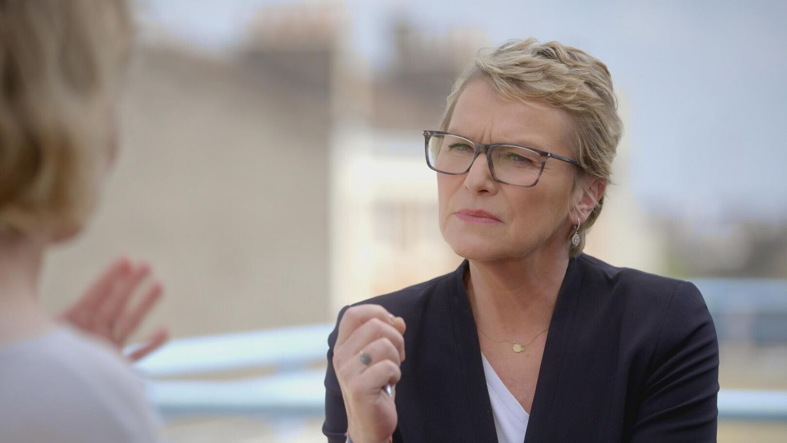 Élise Lucet, son constat alarmant sur les scandales dans le péris ...