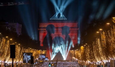 le douloureux combat de Yannick Alléno affiché sur l'Arc de triomphe