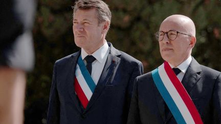 En matière de politique, la France sera marquée en 2026 par les élections municipales les 15 et 22 mars prochains. À Nice (Alpes-Maritimes), la bataille a déjà commencé avec un duel fratricide entre Christian Estrosi, le maire sortant, et Éric Ciotti, député de l'Union des Droites pour la République.