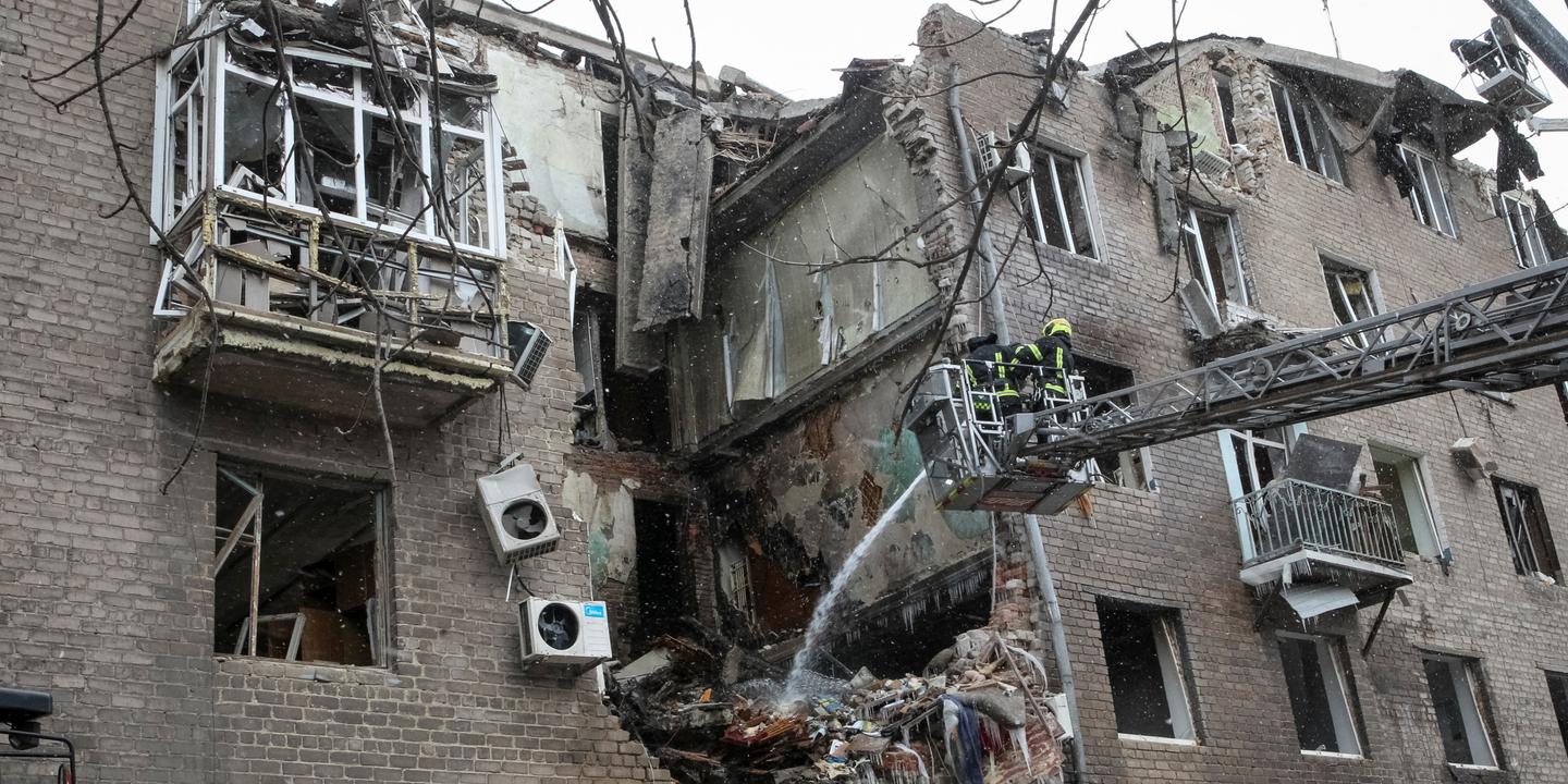 les frappes russes de la nuit démontrent que Vladimir Poutine « ne veut pas la paix », estime la cheffe de la diplomatie de l’UE