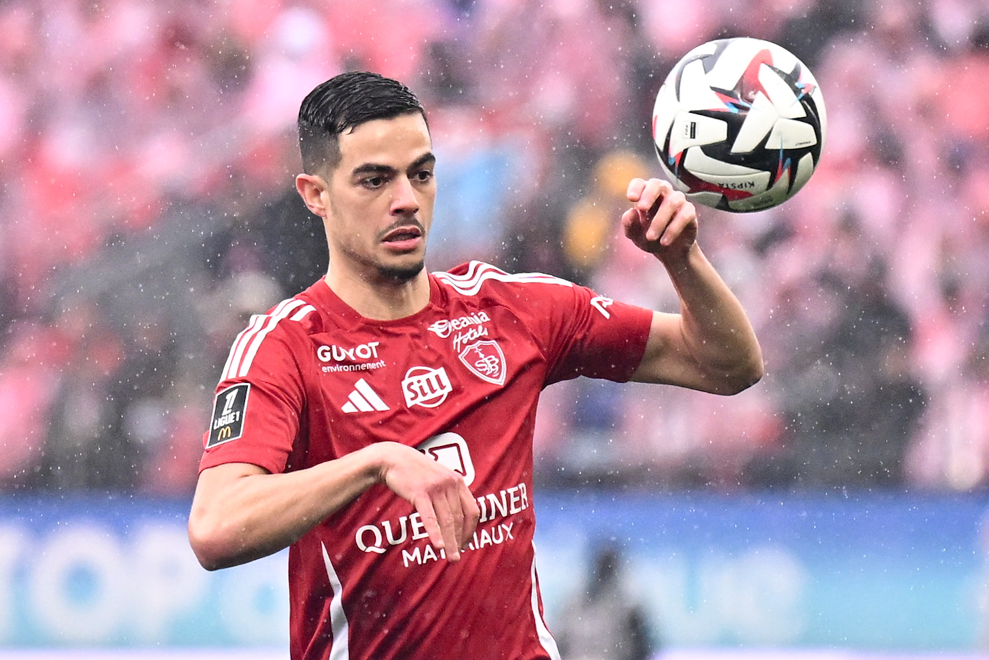 FC Nantes : le Mercato s'agite au FC Metz à l'AJ Auxerre et au Havre, concurrents directs des Canaris