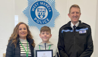 victime d’un malaise au volant de sa voiture, une mère de famille sauvée par son fils de 12 ans