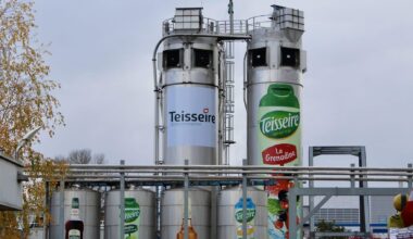 Les salariés de l'usine Teisseire sont en grève depuis plus d'un mois pour espérer sauver les 205 emplois menacés. © Maureen Dufournet - Place Gre’net