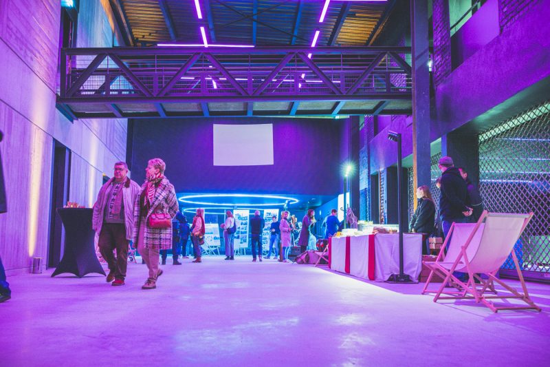 LAITERIE ARTEFACT, hall