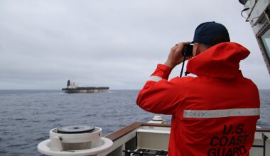 Le pétrolier arraisonné dans l’Atlantique Nord par les États-Unis est ravitaillé en Écosse