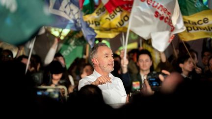 Premier  meeting de campagne de la gauche unie, autour du candidat socialiste à la mairie de Paris, Emmanuel Grégoire, à La Bellevilloise, à Paris, le 14 janvier. (CARINE SCHMITT / Hans Lucas)