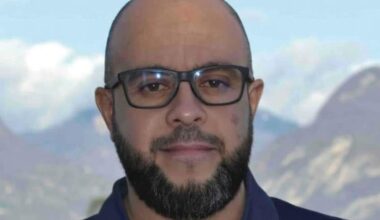 À Échirolles, le militant citoyen Hakim Bendellaa annonce soutenir la maire sortante Amandine Demore