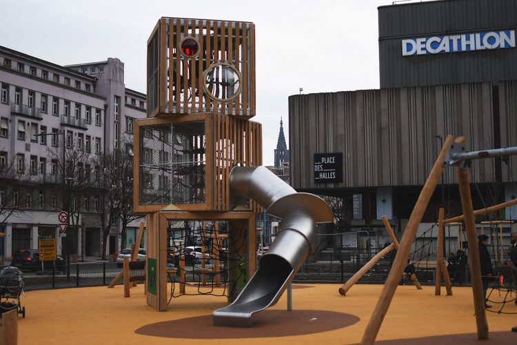 halles (12) aire de jeux