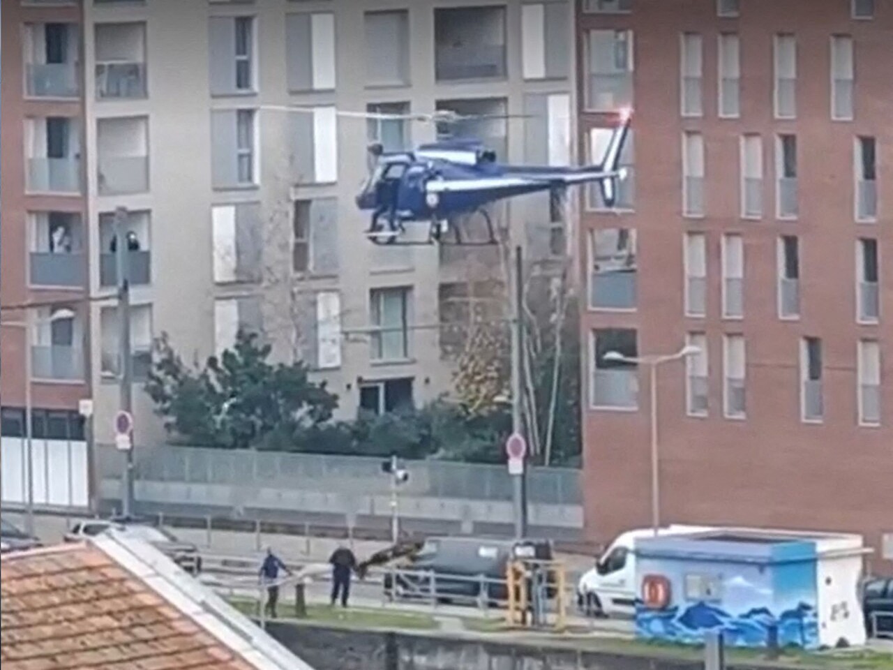 L'hélicoptère de la gendarmerie a repêché le corps d'un jeune homme aux bassins à flot à Bordeaux