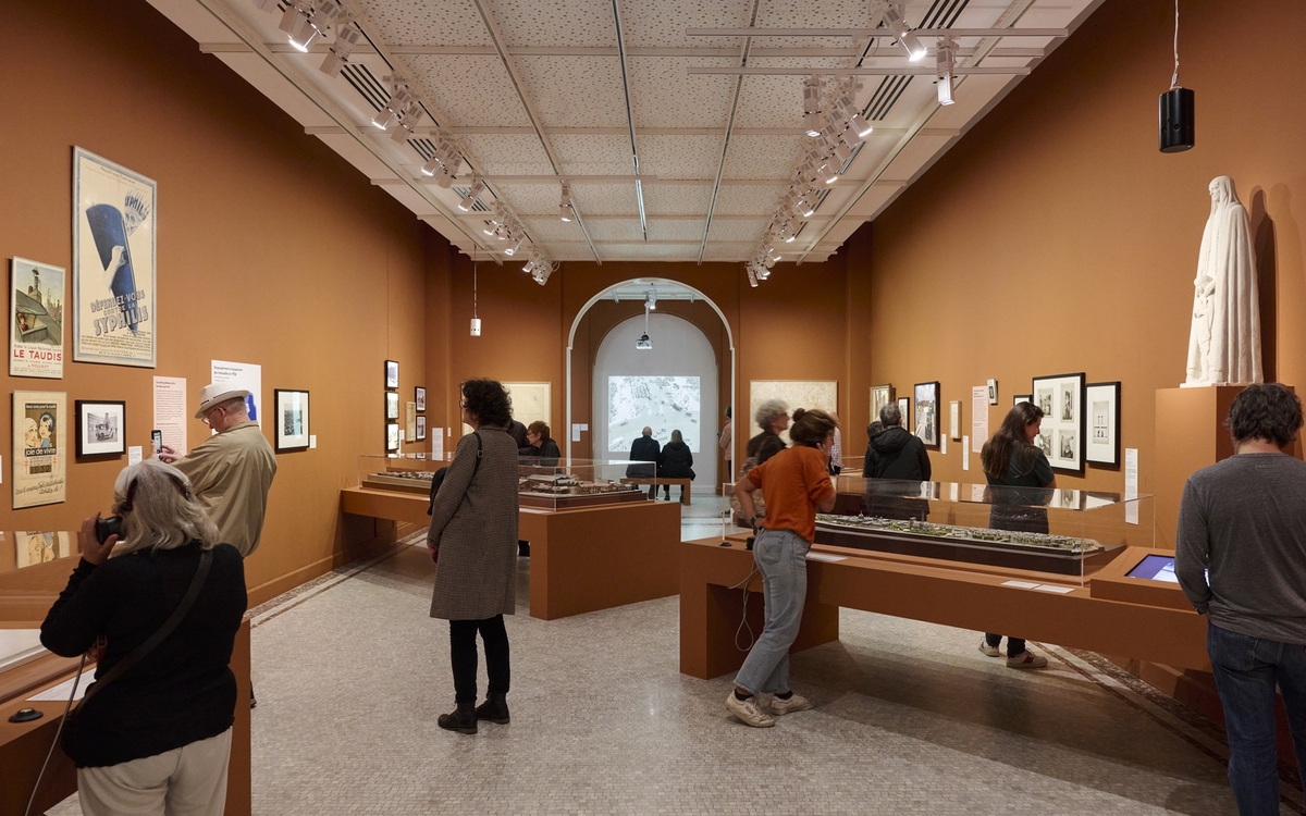 expo temporaire sur la population parisienne