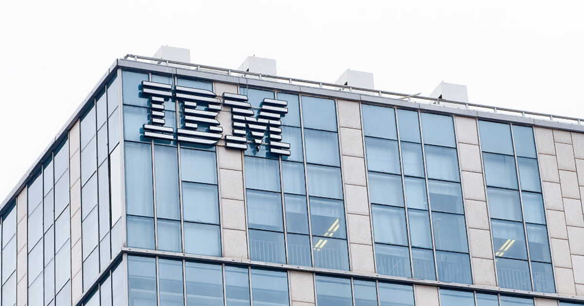 IBM prépare une vague de suppressions de postes en Europe, jusqu’à 10% des effectifs impactés