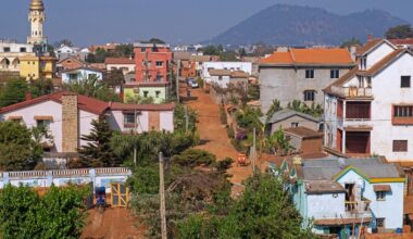 Après un viol, Anne Hidalgo fait fermer un "lieu de vie" qui accueillait des enfants de l'ASE à Madagascar