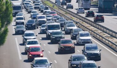 Un bus en panne, en plein milieu des voies, provoque des bouchons importants sur la L2 et l'A50 à Marseille