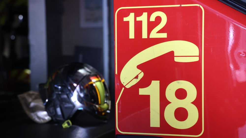 Deux arbres volontairement abattus en pleine nuit sur une route près de Toulouse font deux blessés graves