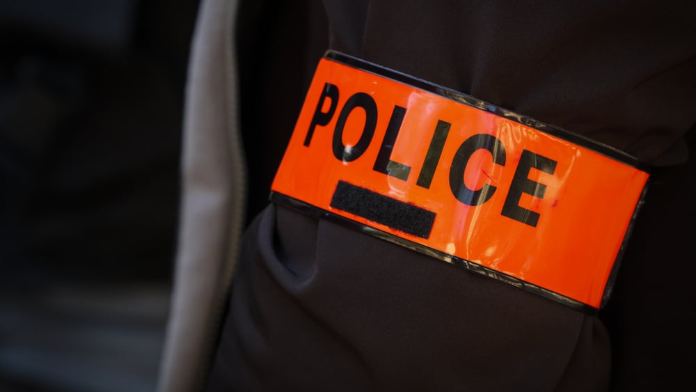 Une adolescente séquestrée et torturée près de Lyon, ses agresseurs mineurs arrêtés