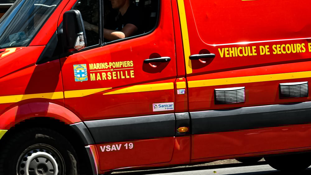 Un homme blessé au couteau aux Rosiers à Marseille