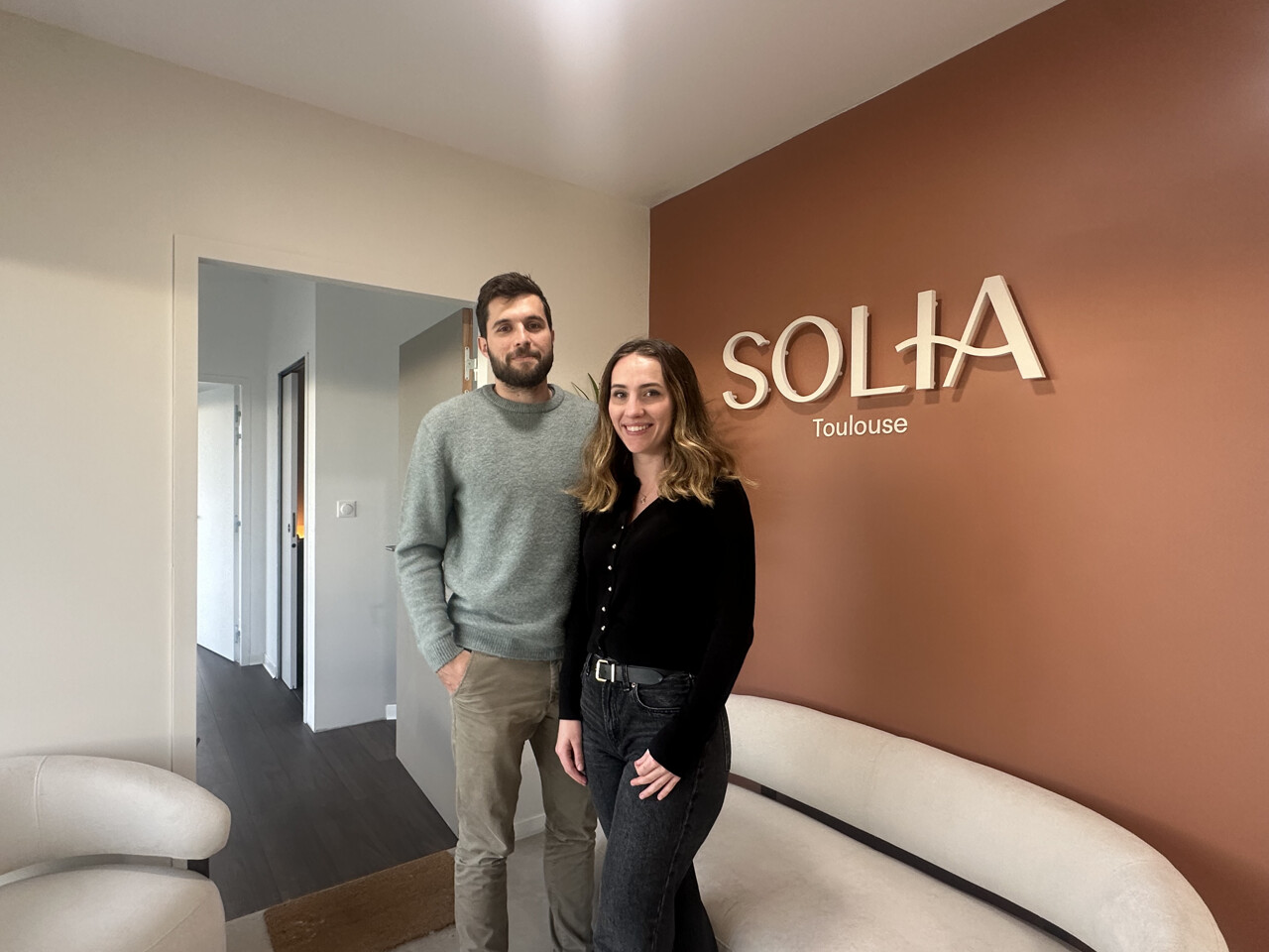 Près de Toulouse, ce couple ouvre le premier centre de photobiomodulation du Sud-Ouest