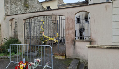 l'acte aurait été préparé par deux prisonniers depuis leur cellule