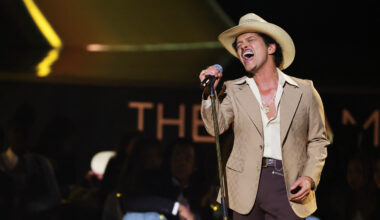 © Kevin Winter / AFP - Bruno Mars a annoncé deux concerts à Paris, au Stade de France.