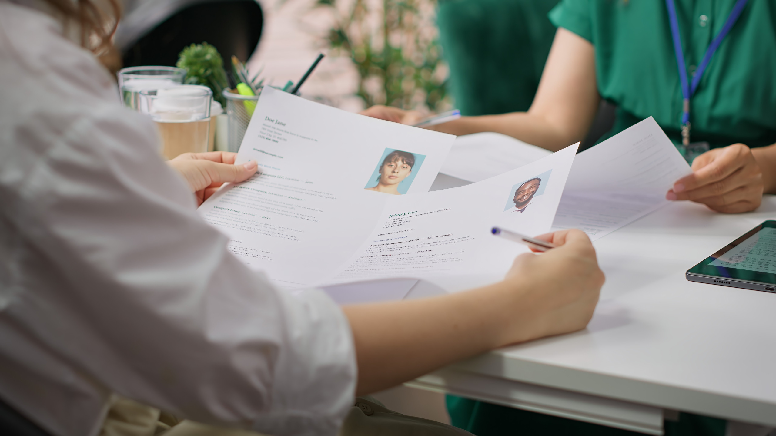© Shutterstock - Le groupe de conseil en technologies Astek annonce 600 recrutements en Île-de-France en 2026, sur un total de 1 800 en France, pour accompagner sa croissance.