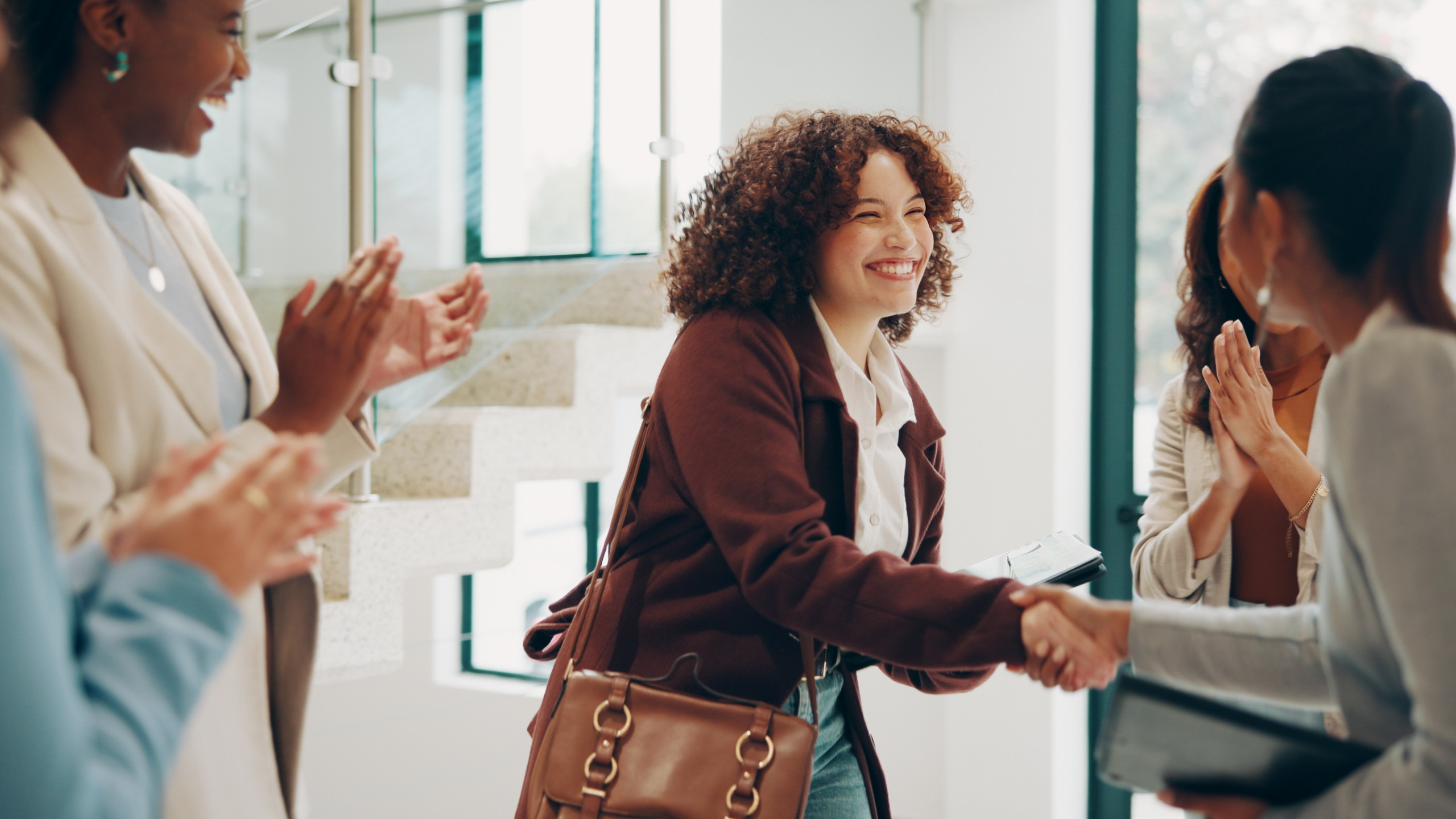 Shutterstock - Les agences O2 feront notamment découvrir leurs métiers aux candidats. 