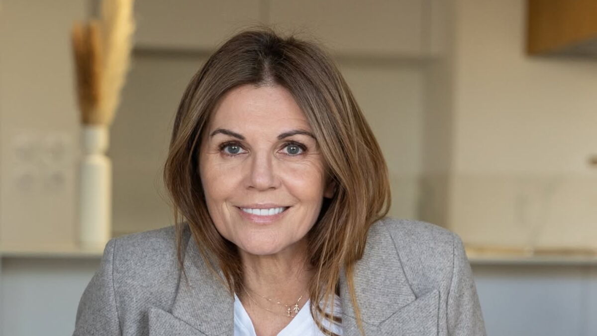 "J’ai pas envie de mourir de tristesse..." : Véronika Loubry raconte son quotidien très difficile depuis la mort de son compagnon Gérard Kadoche