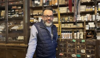 Lyon. Après la mort de son père, Jacques reprend cette boutique familiale vieille de 130 ans