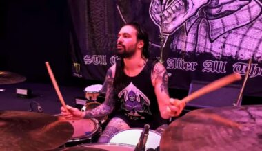 L’ancien batteur de Slipknot, Jay Weinberg, revisite son passé lors d’une clinique à Paris